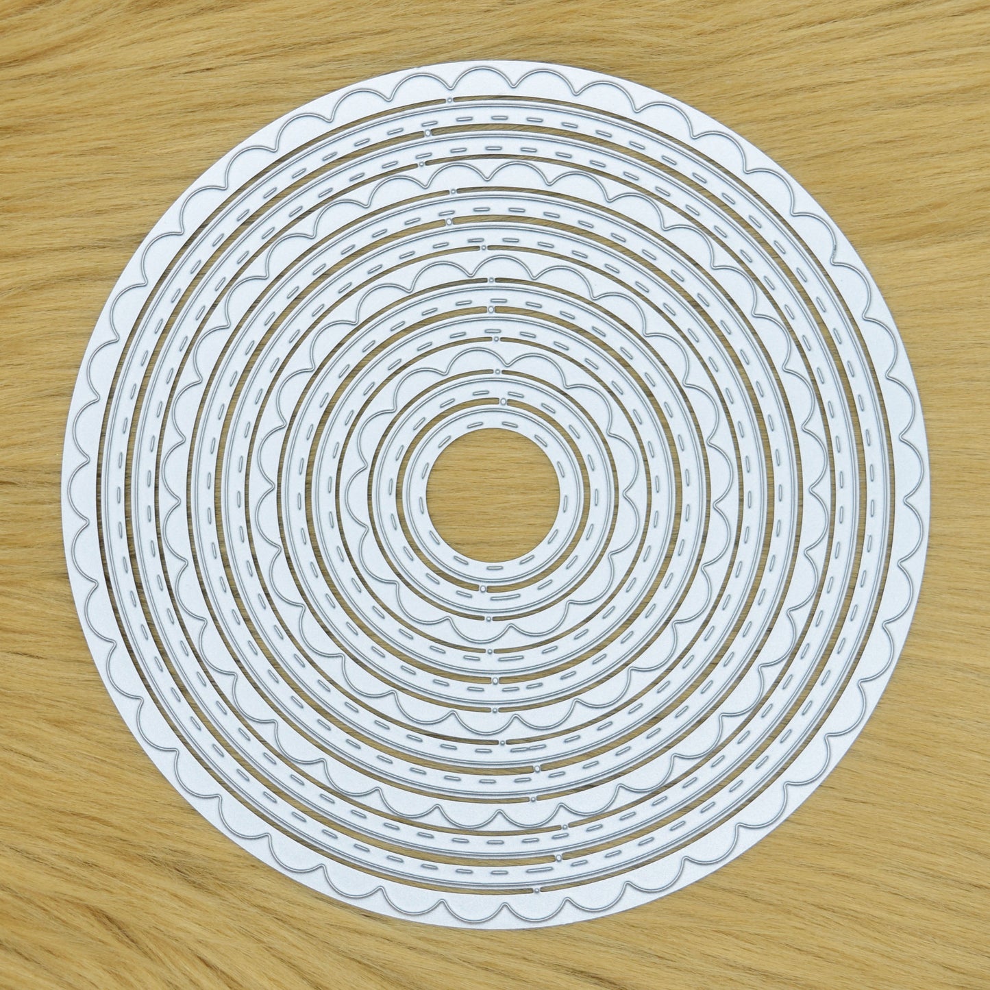 Large Nest of 12 Circle Metal Cutting Dies – Scalloped & Stitched Mixed Edges