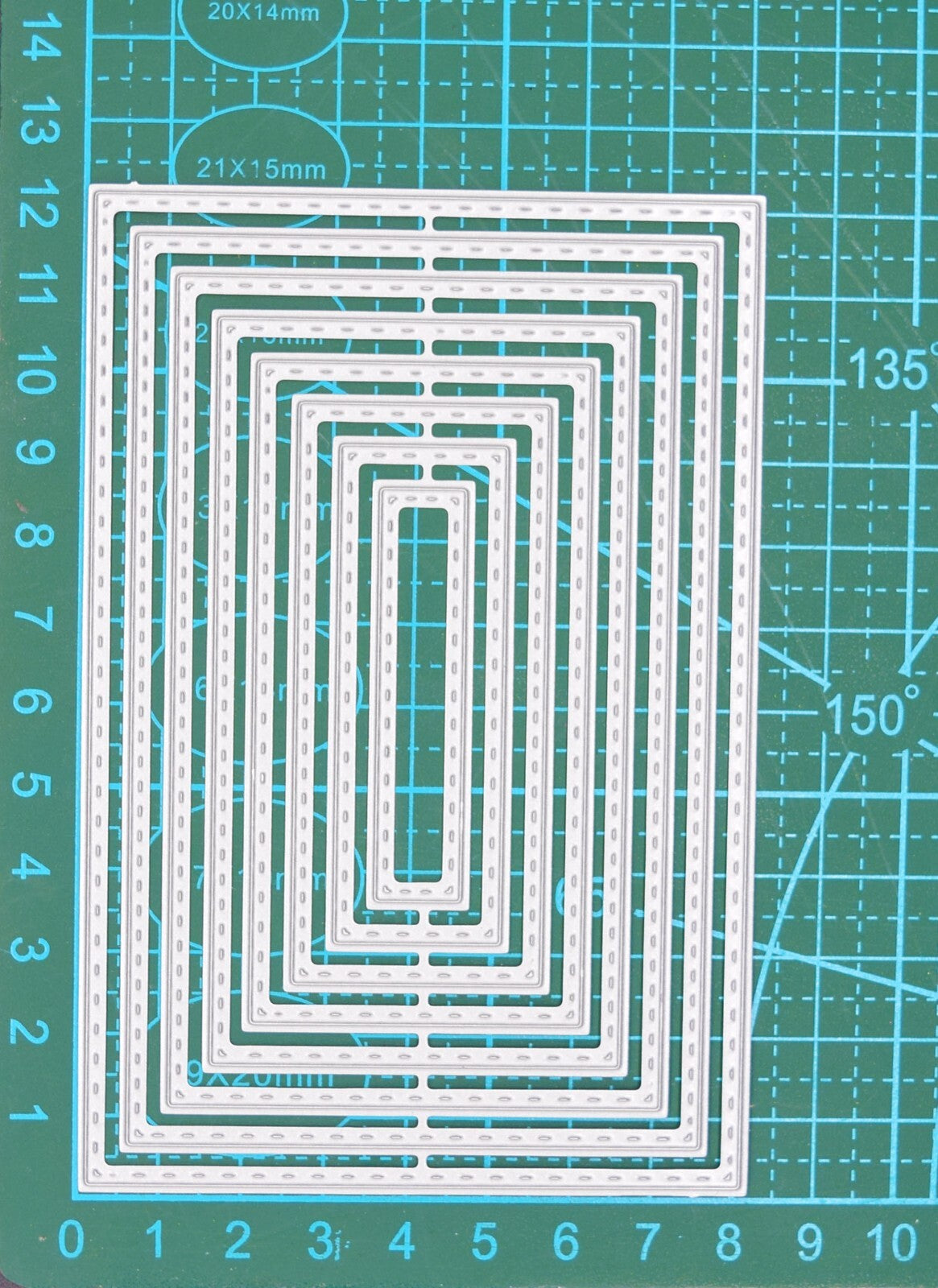 Nest of 8 Rectangle Stitch Patterned Metal Cutting Dies, Card Making, Crafts E3