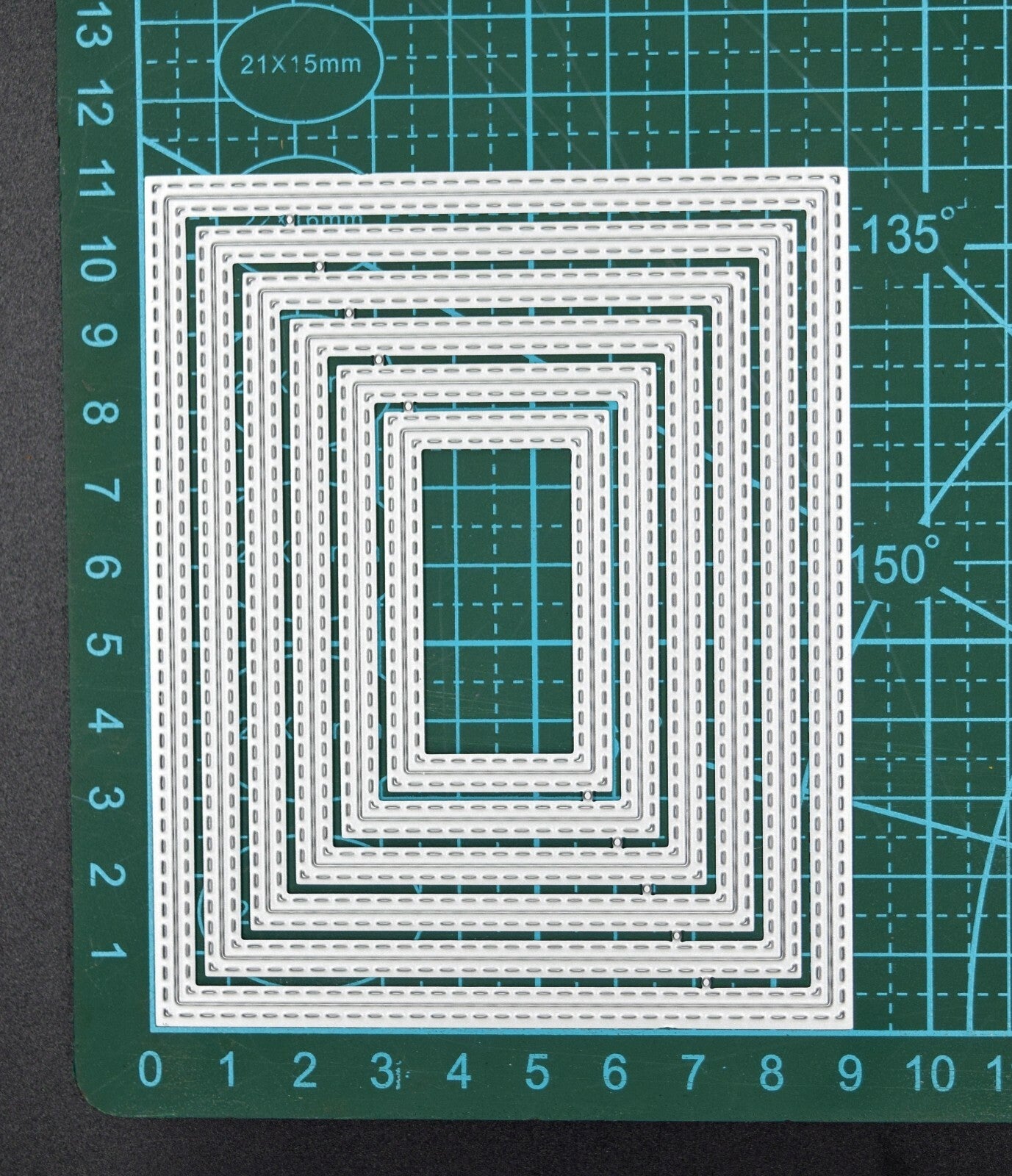 Nest of 6 Rectangle Double Stitch Patterned Metal Cutting Dies, Card Making H8