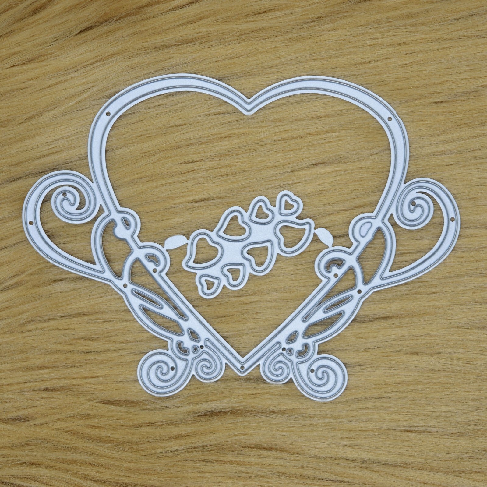 Stylish & Elegant Heart Metal Cutting Die With An 8 Cut Hearts Die, Crafts A9