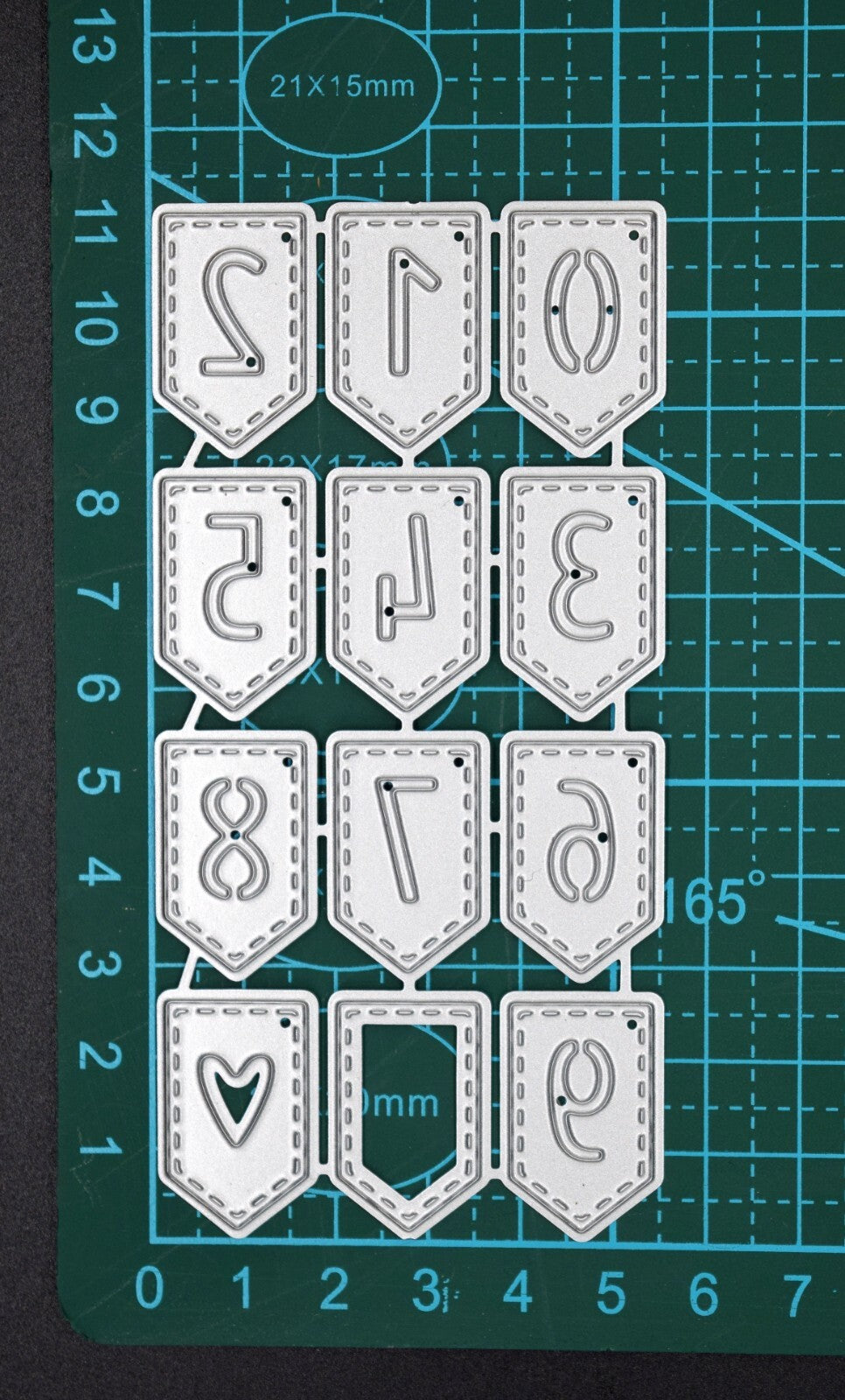 Numbers in Bunting Metal Cutting Dies Set, Card making, Paper Crafts F1