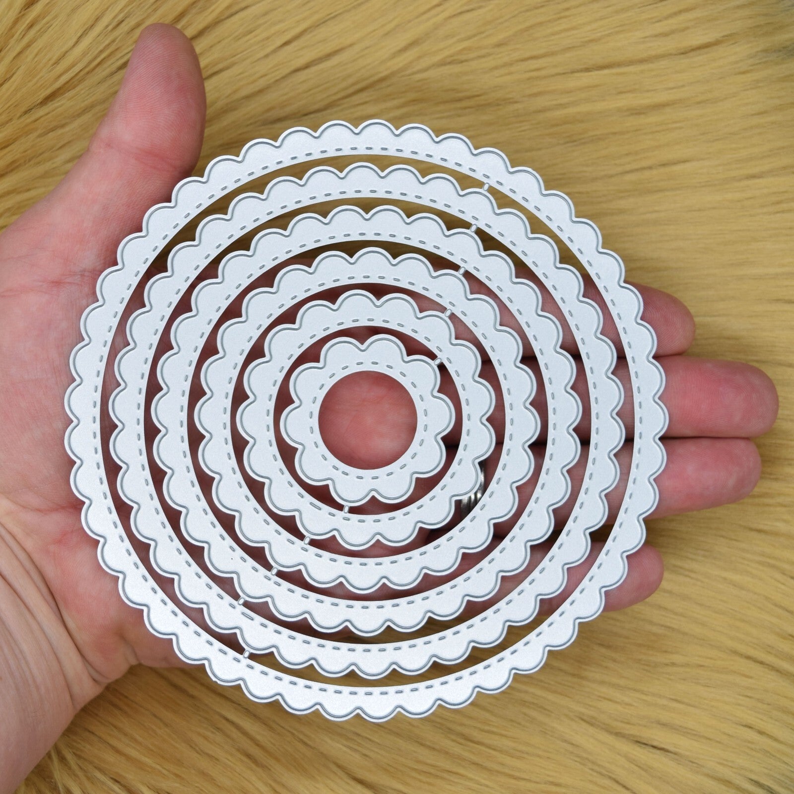 Large Nest of 6 Circle Scallop + Stitch Patterned Metal Cutting Dies, Round, I6