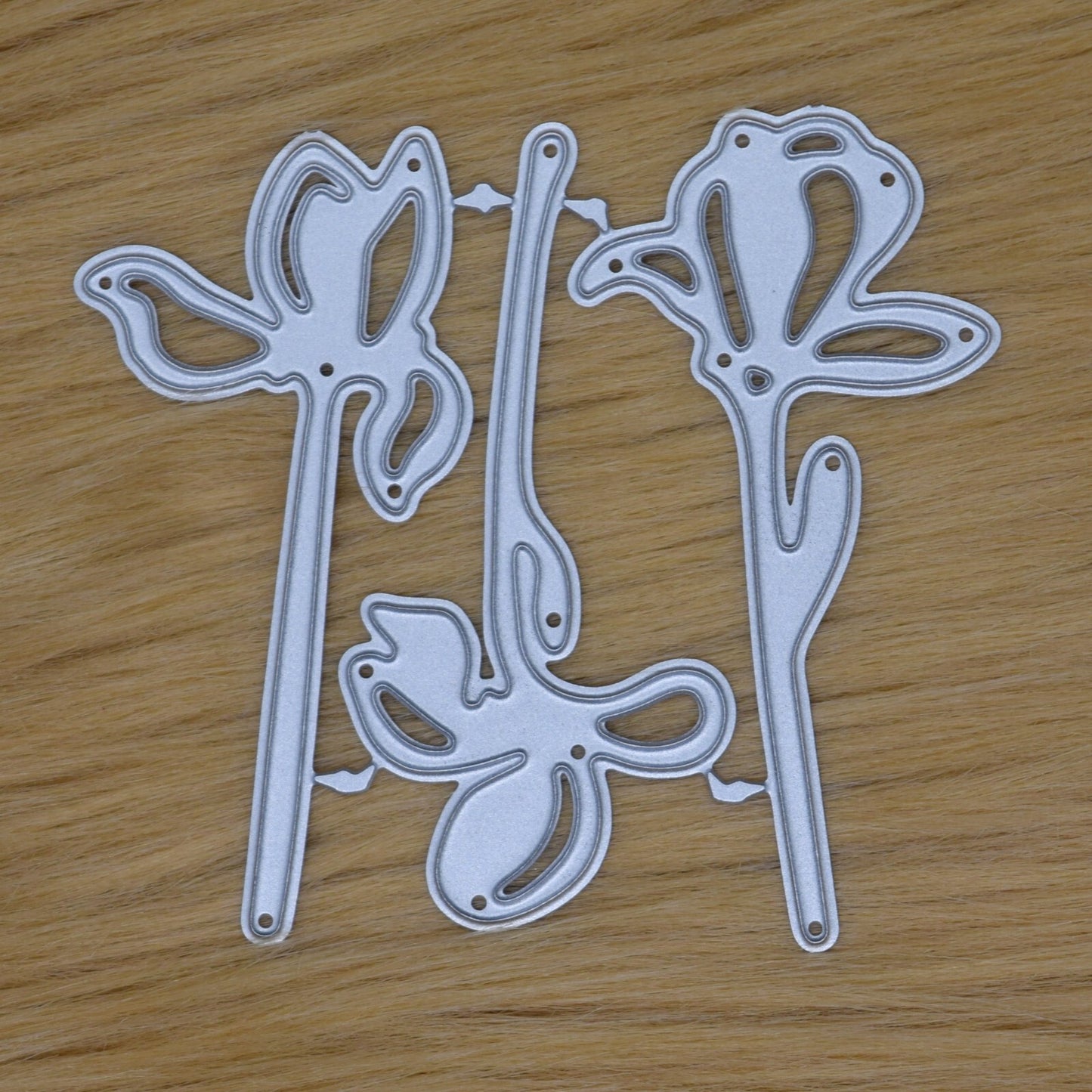 3 Iris Flowers Metal Cutting Dies, Stencil Cutters, Card making, Scrapbooking A9