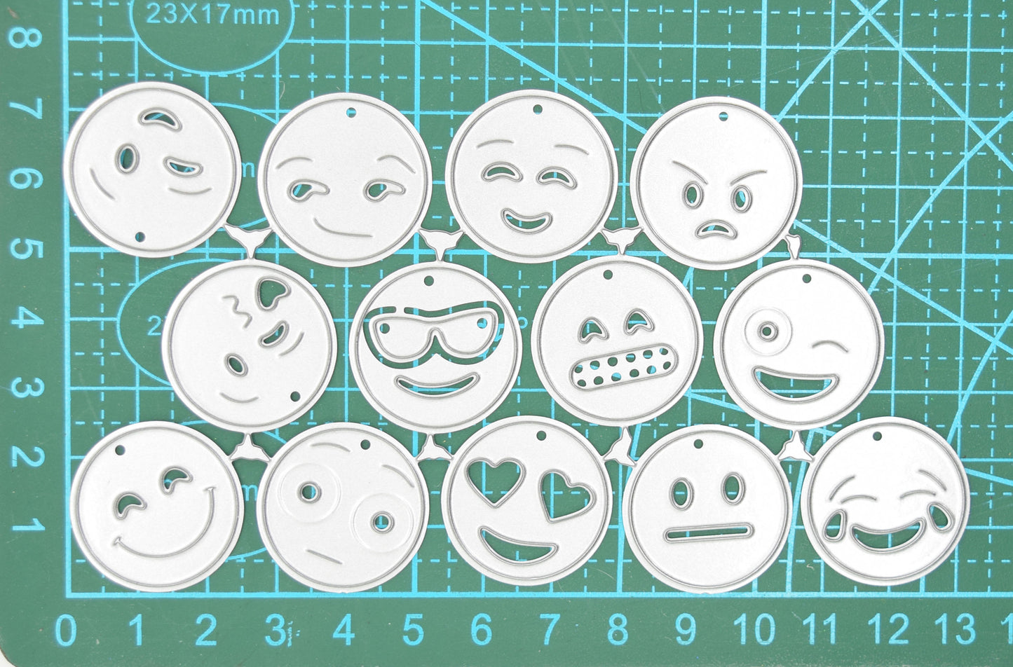 13 Smiley Emoji Face Metal Cutting Dies – Expression Set
