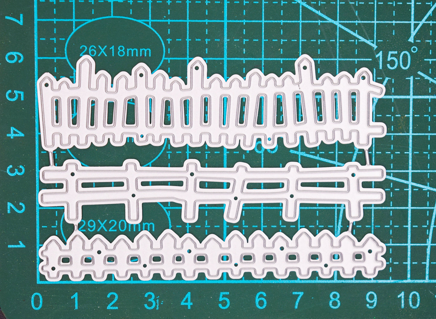 3 Picket Fence Metal Cutting Dies – Garden Border Craft Set