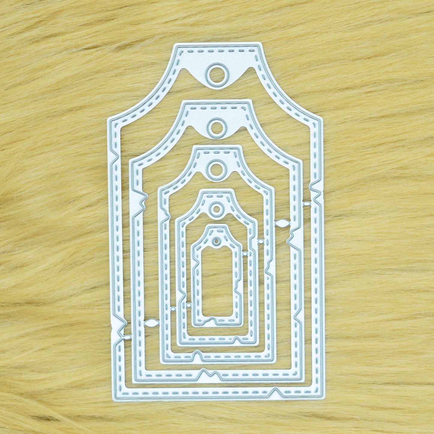 Stitched Distressed Edge Tag Nesting Metal Cutting Dies – Set of 5 Labels