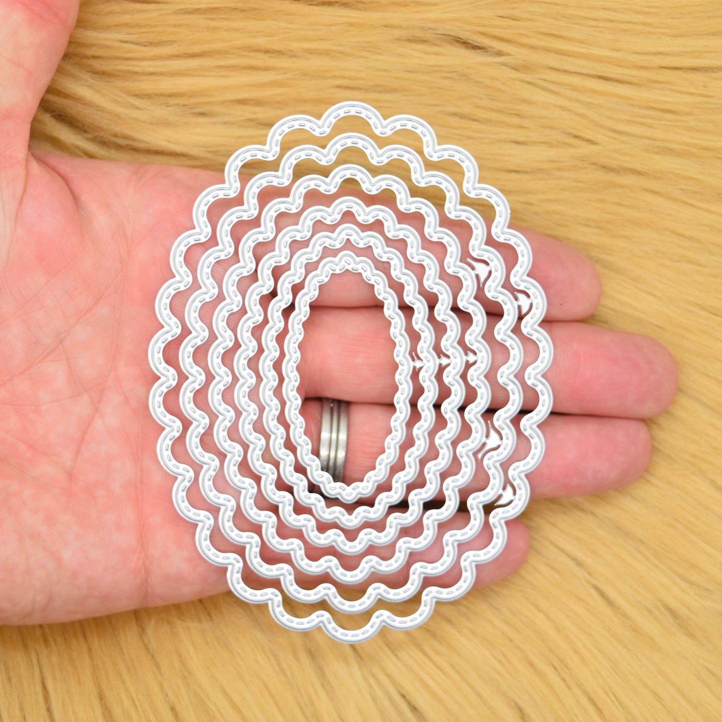 Nest of 6 Scallop Stitch Oval Metal Cutting Dies – Stitched Frames