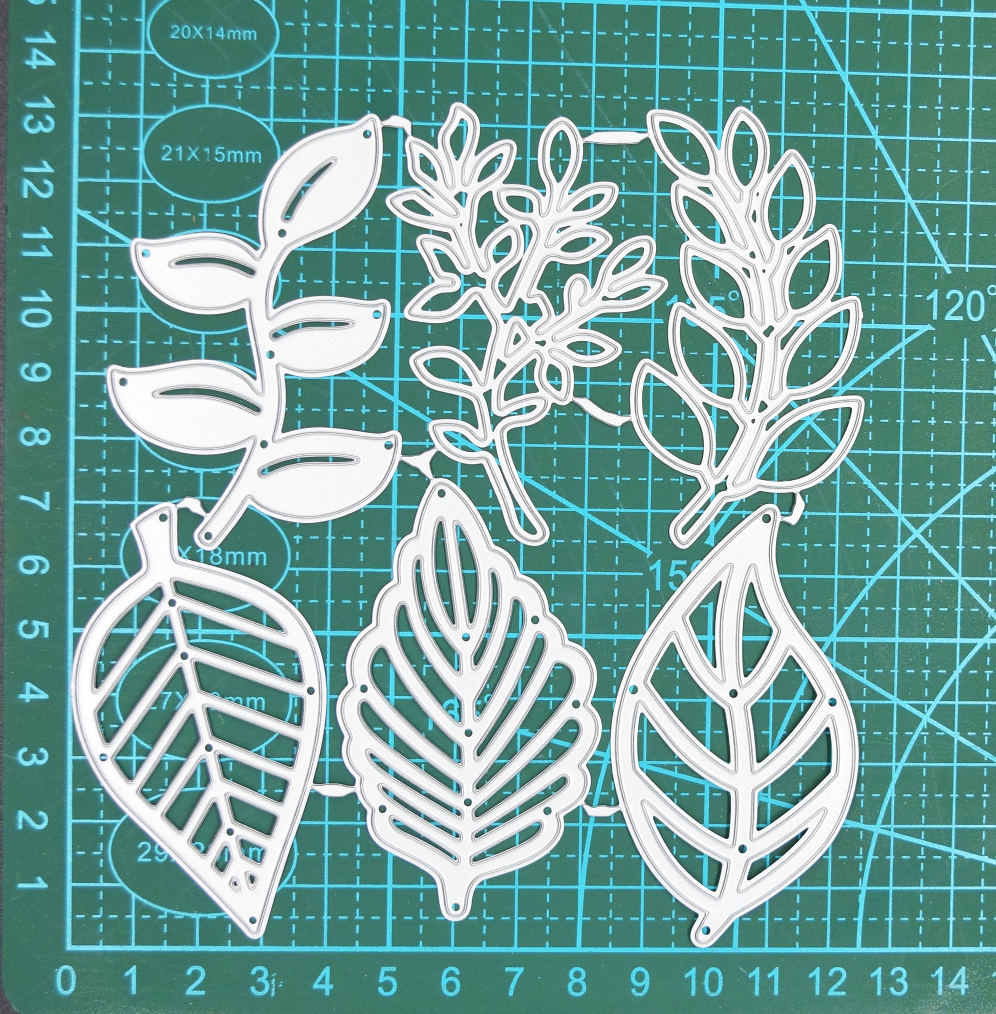 Leaf metal cutting dies set size reference on cutting mat for card making