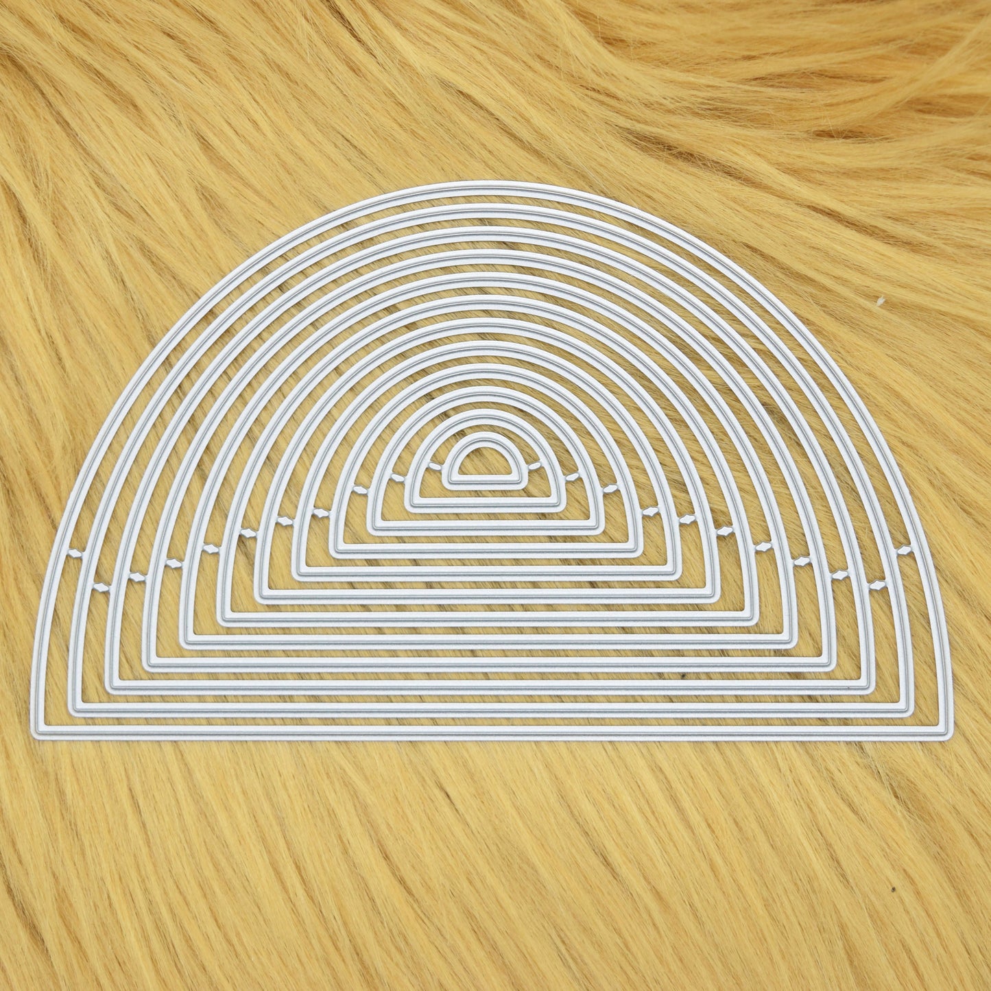 Semicircle nesting metal cutting dies set for layered card making designs